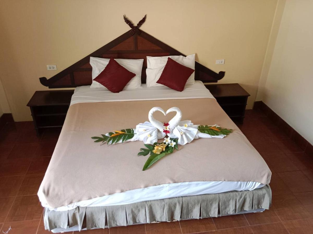 Ban Nam Mao Resort Na Chom Thian Exterior photo