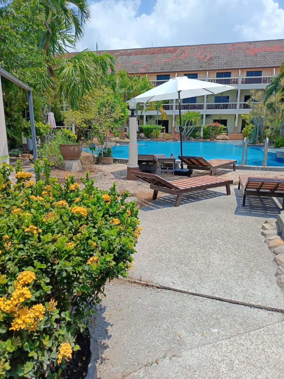 Ban Nam Mao Resort Na Chom Thian Exterior photo